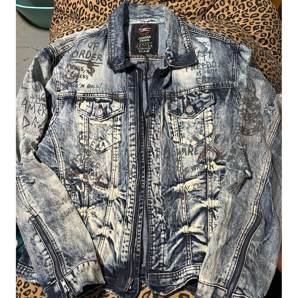 Jordan Craig Legacy Collection Men's Distressed Grafiti Denim Jean‎ Jacket, 2XL